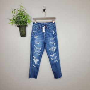 NEW American Eagle Mom Jeans Ripped Medium Blue Distressed Tapered Leg AE 6 S